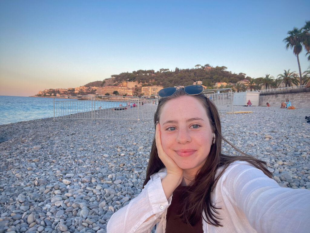 solo travel french riviera itinerary