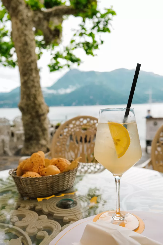 Lake Como for solo travelers | Limoncello Spritz in lake como, italy