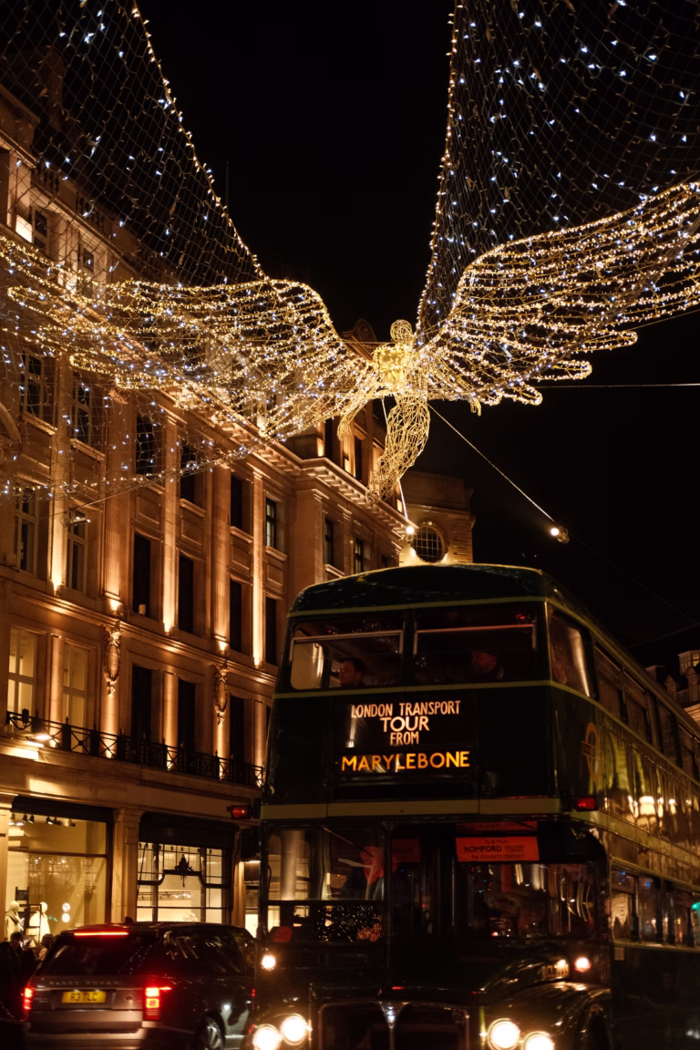 9-Day Winter in Europe Itinerary: London, Paris & Barcelona at Christmas